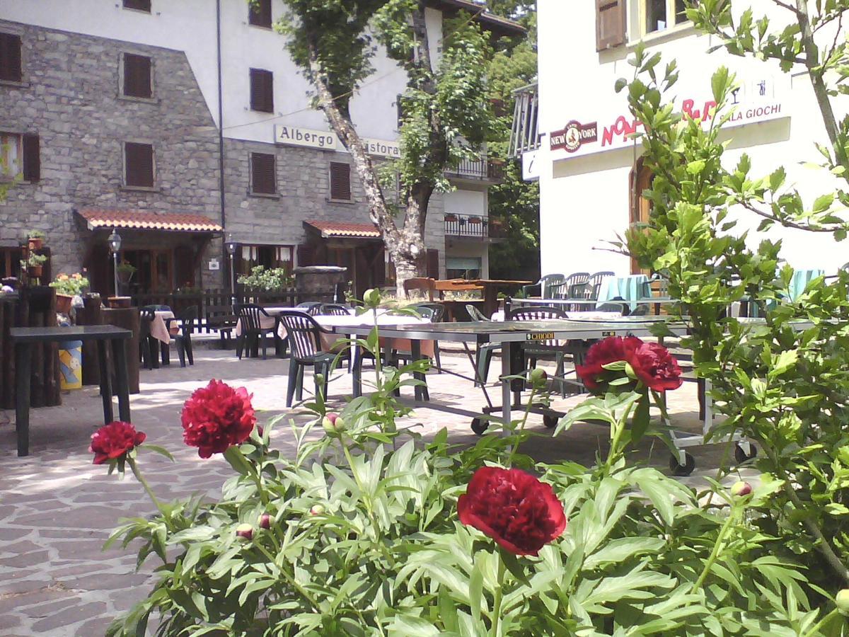 Albergo Sichi Cutigliano Bagian luar foto
