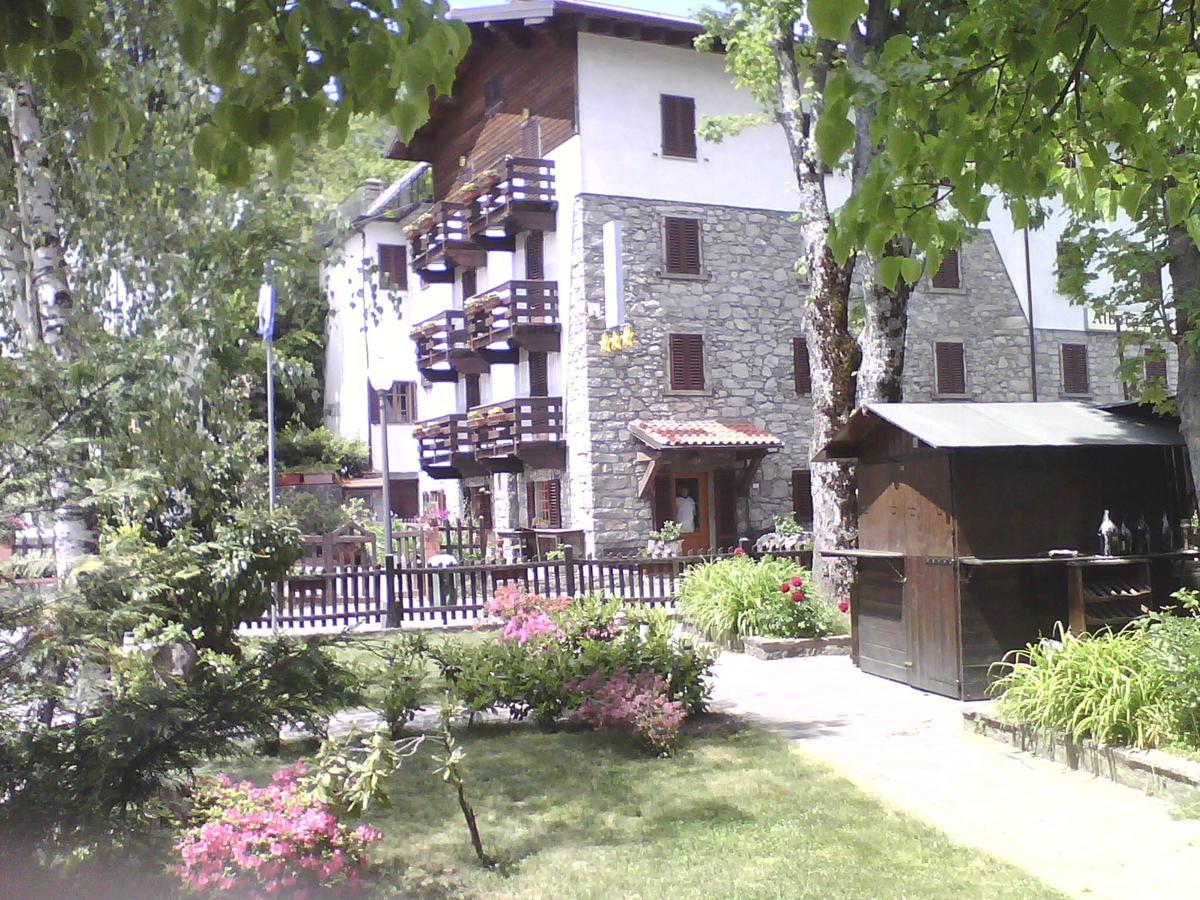 Albergo Sichi Cutigliano Bagian luar foto